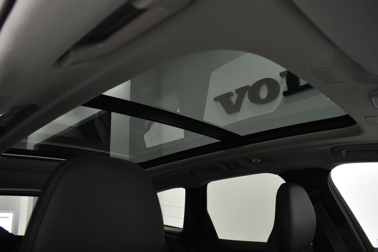 Volvo  UZ MY24 Recharge Plus T8 AWD Plug-In Hybrid
